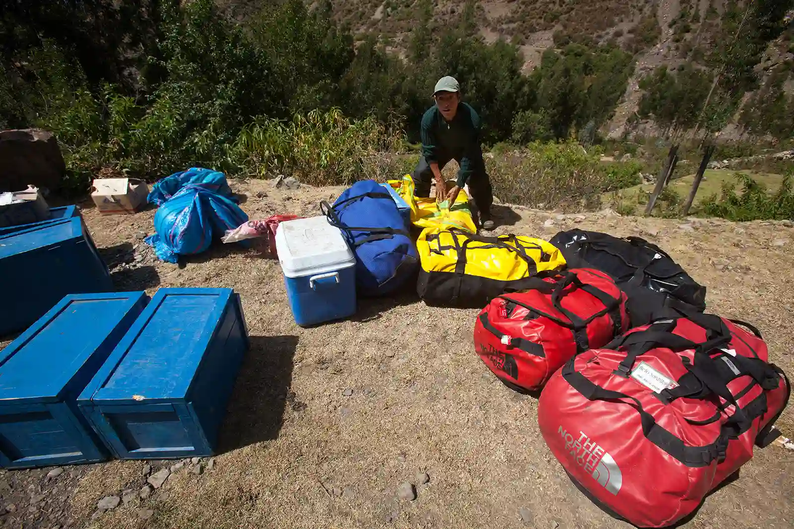 logistic support trekking and expeditions